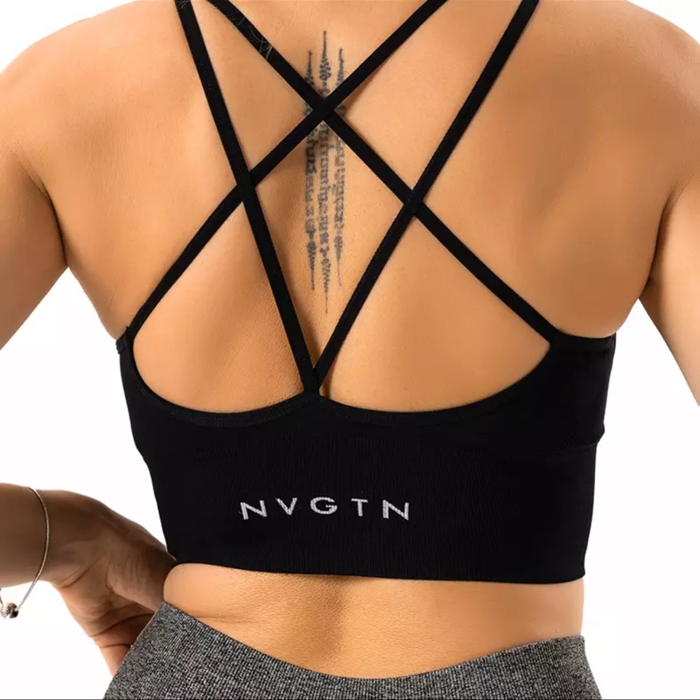 Ribbed seamless bra